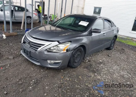 2015 Nissan Altima 2.5 S z USA, uszkodzony, nr VIN 1N4AL3AP5FC459269